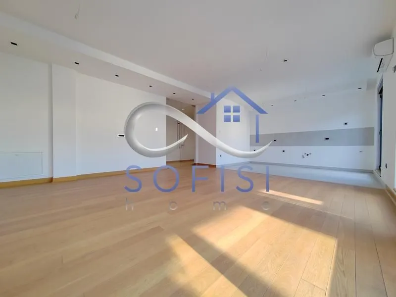 Prodaja, četvorosoban stan, 240m², Adamovićevo Naselje, Novi Sad Sve Podlokacije