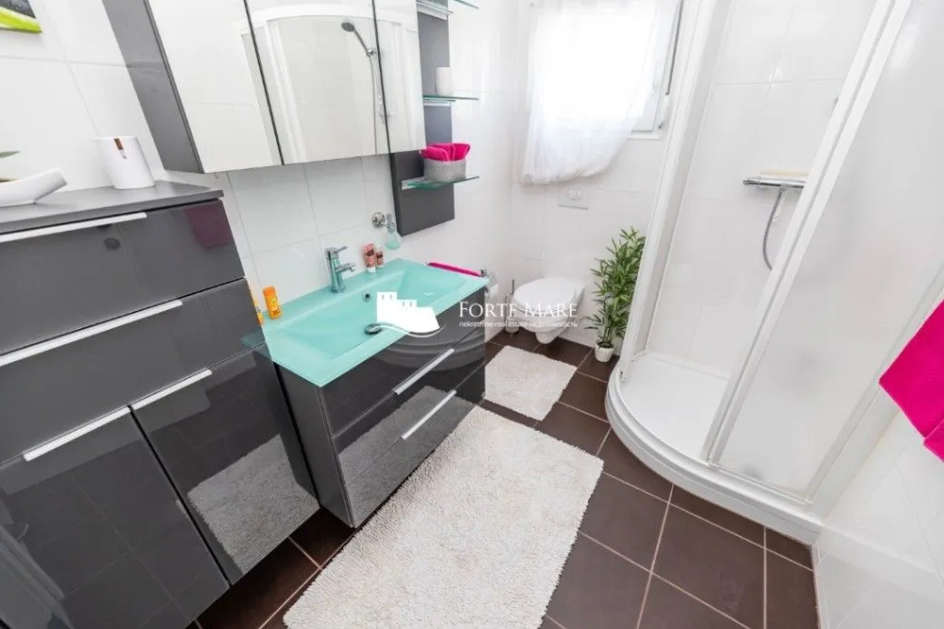 Prodaja, kuća, 309m², Kamenari, Herceg Novi