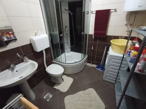 Izdavanje, dvosoban stan, 58m², Podgorica, Crna Gora - image 3