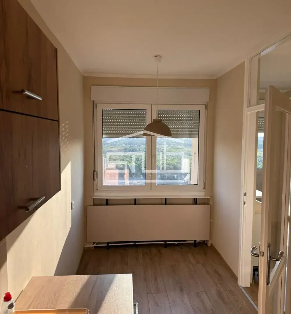 Izdavanje, dvosoban stan, 50m², Julino Brdo, Beograd