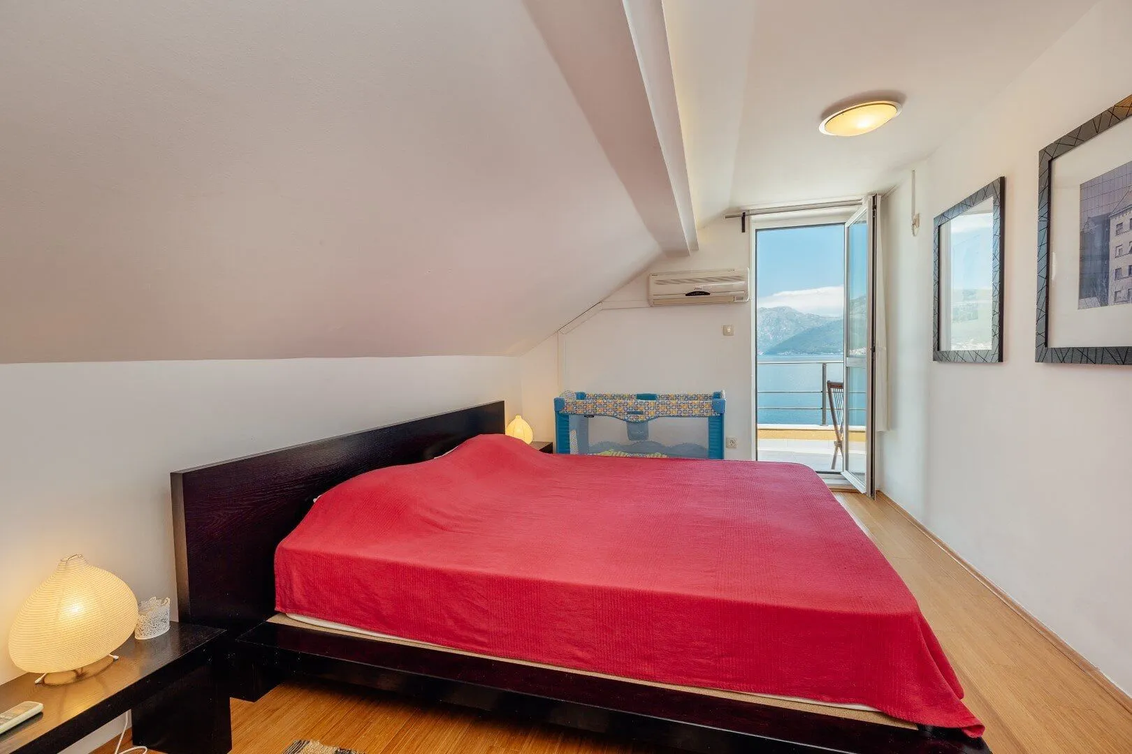 Sale, house, 270m², Bratešići, Kotor
