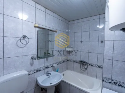 Izdavanje, garsonjera, 30m², Stari Aerodrom, Podgorica - image 10