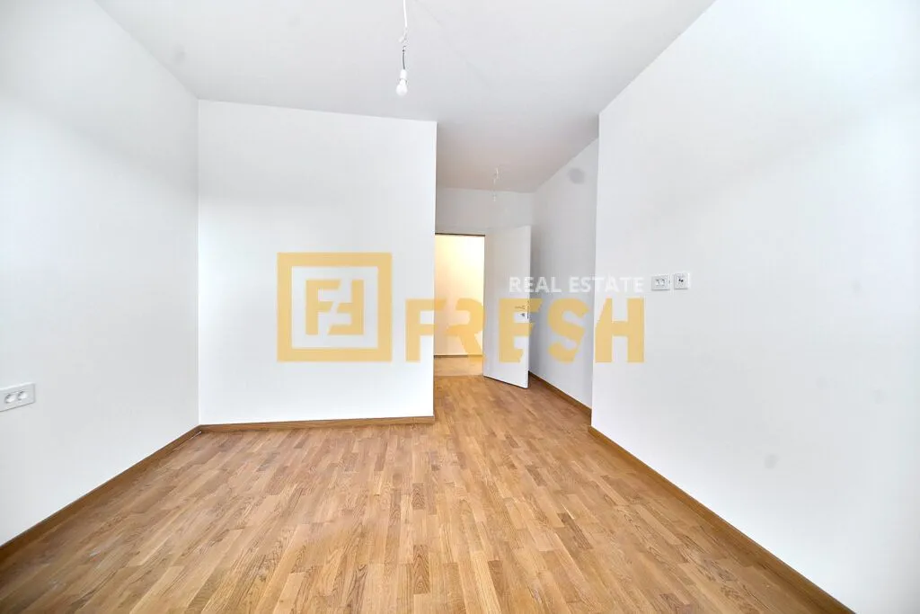 Prodaja, trosoban stan, 104m², Stari Aerodrom, Podgorica