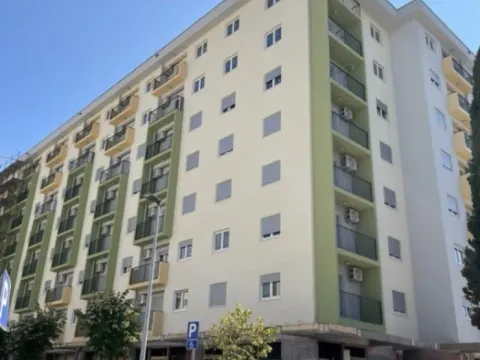 Rent, one bedroom apartment, 42m², Pobrežje, Podgorica