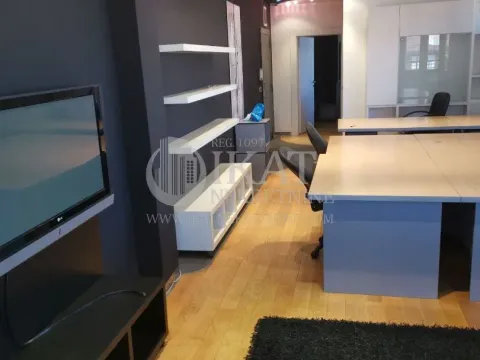 Izdavanje, poslovni prostor, 70m², Stari Grad, Beograd - image 9