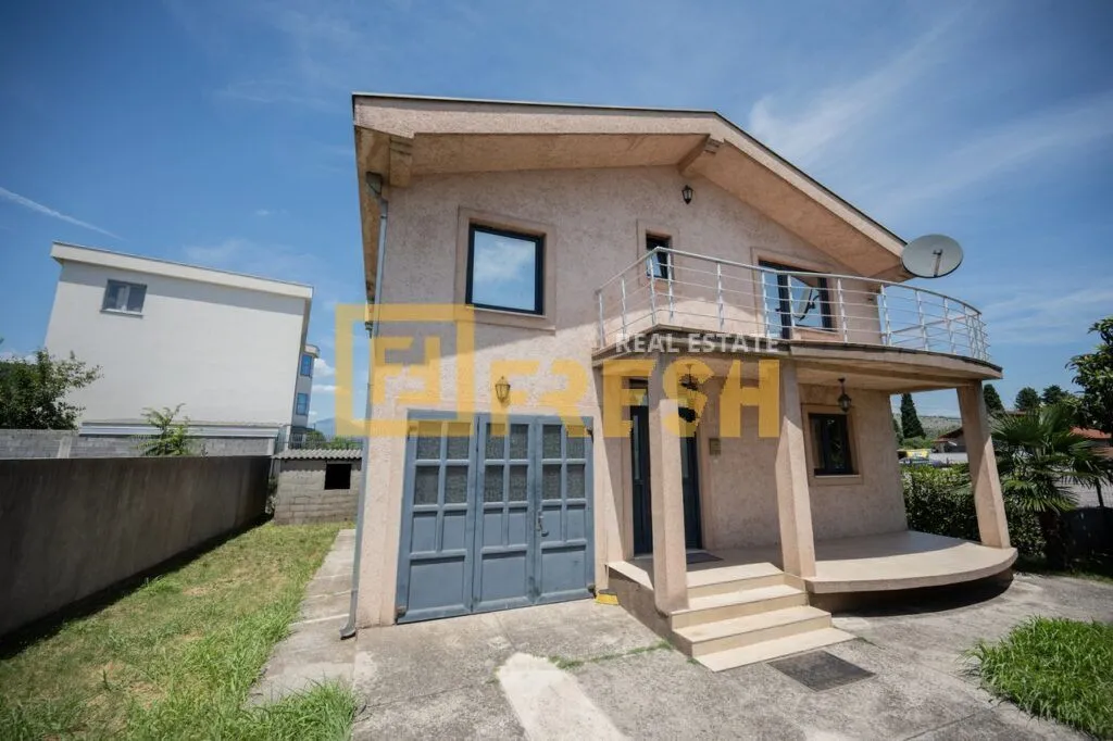 Izdavanje, kuća, 150m², Gornja Gorica, Podgorica