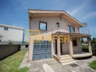 Izdavanje, kuća, 150m², Gornja Gorica, Podgorica - image 1