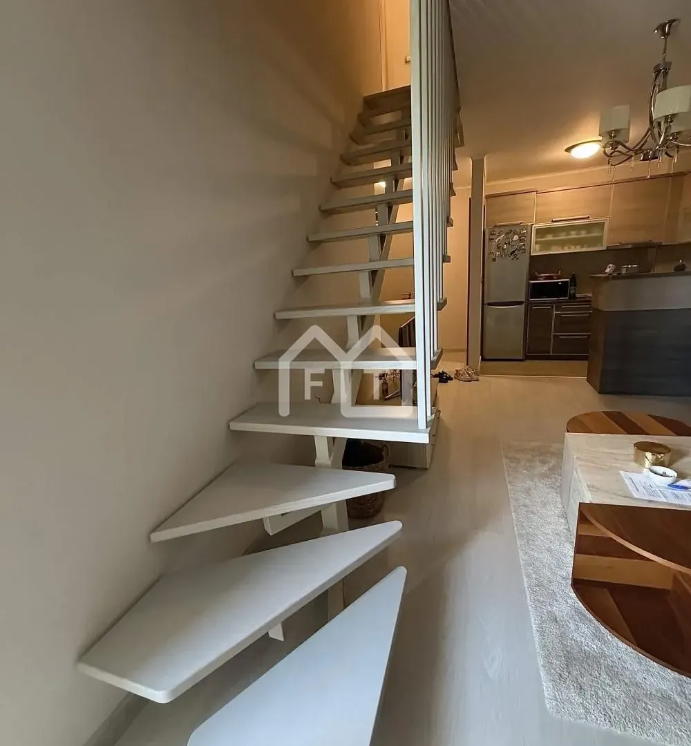 Rent, four bedroom apartment, 83m², Vojvode Vlahovica, Beograd