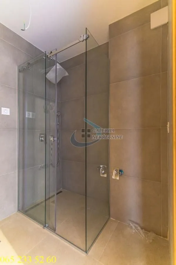 Prodaja, trosoban stan, 65m², Kluz, Zvezdara Sve Podlokacije