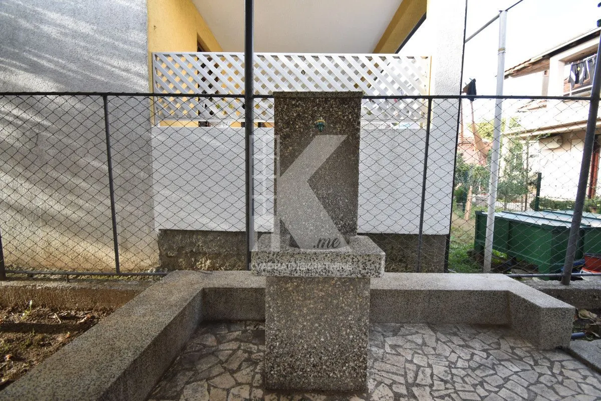 Prodaja, kuća, 230m², Masline, Podgorica