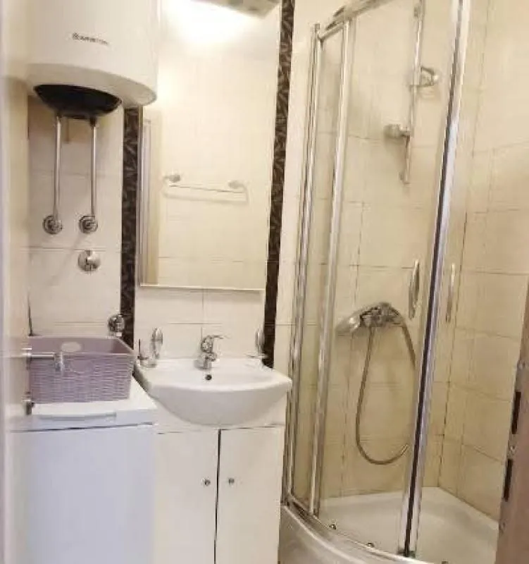 Izdavanje, jednosoban stan, 35m², Stari Aerodrom, Podgorica