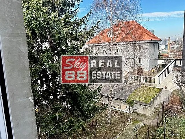 Prodaja, trosoban stan, 87m², Senjak, Beograd