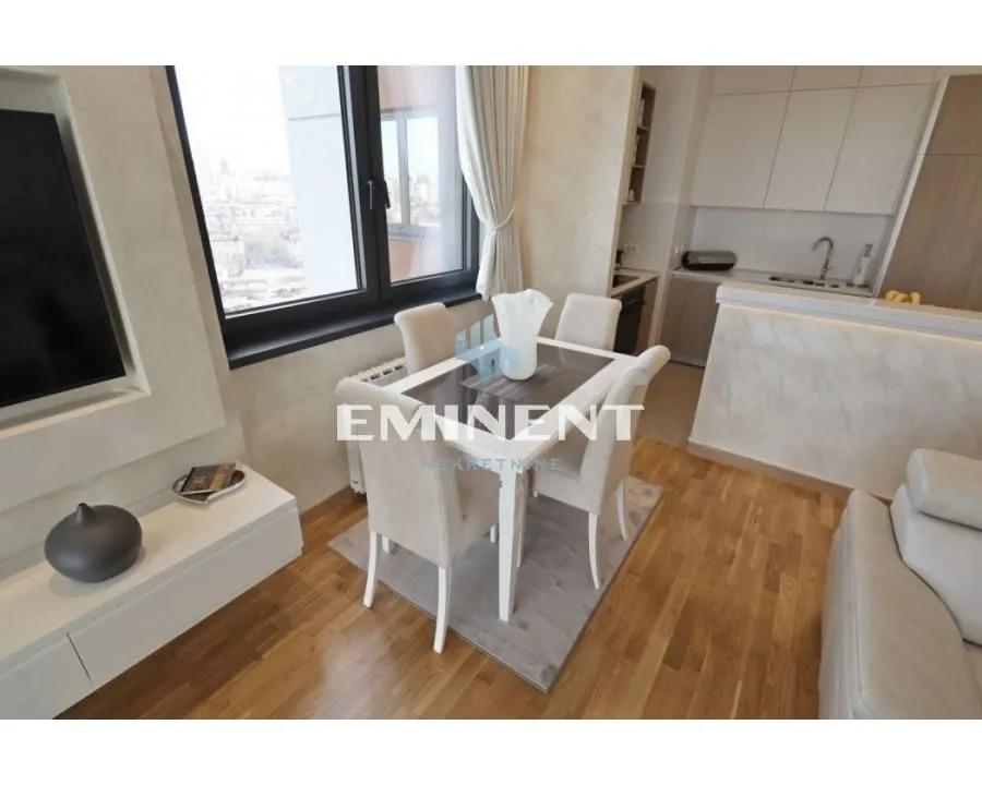 Rent, four bedroom apartment, 91m², Savski Venac, Beograd