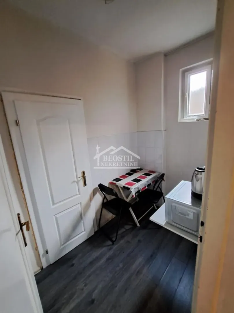 Izdavanje, dvosoban stan, 50m², Botanička Bašta, Palilula Sve Podlokacije
