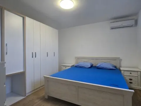 Izdavanje, kuća, 52m², Donja Gorica, Podgorica - image 11