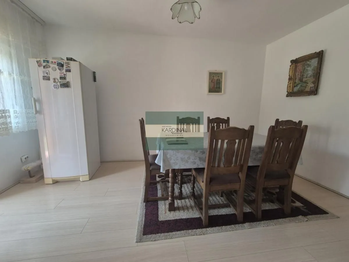 Prodaja, četvorosoban stan, 120m², Strelište, Jagodina