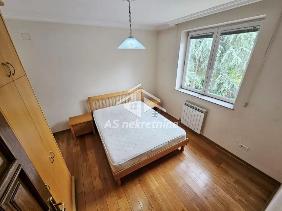 Rent, four bedroom apartment, 115m², Savski Venac, Beograd
