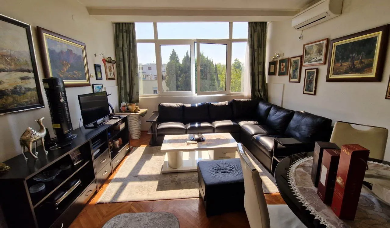 Izdavanje, jednosoban stan, 50m², Preko Morače, Podgorica