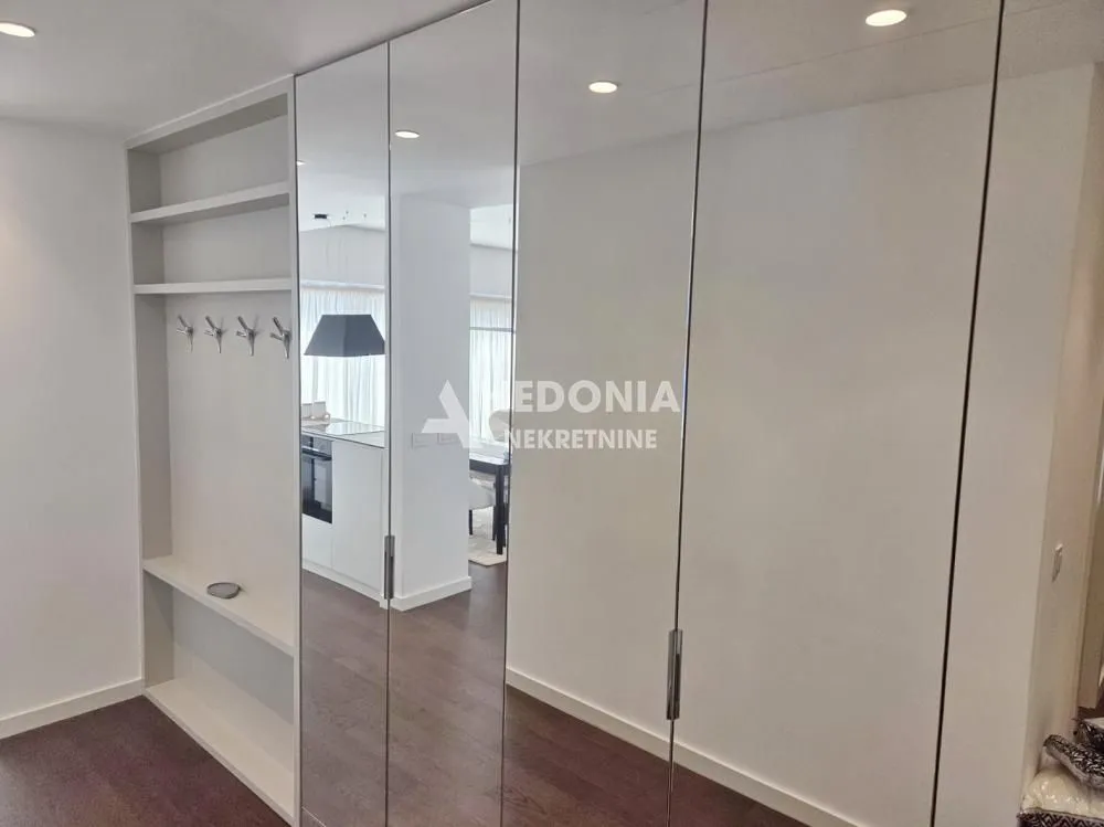 Rent, three bedroom apartment, 94m², Novi Beograd Blok 65, Novi Beograd Sve Podlokacije