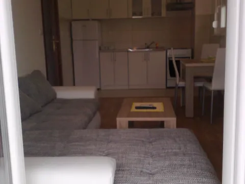 Izdavanje, stan, 48m², City Kvart, Podgorica - image 4