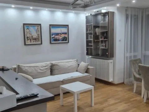 Sale, three bedroom apartment, 64m², Lion, Zvezdara Sve Podlokacije - image 1