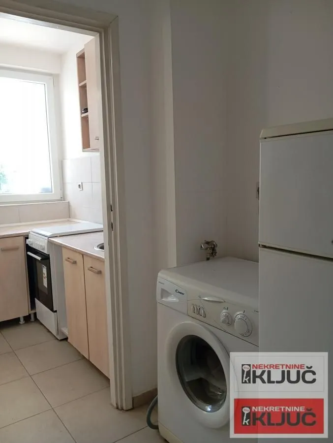 Prodaja, dvosoban stan, 70m², Bulevar Oslobodjenja, Novi Sad Sve Podlokacije