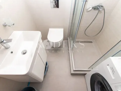 Izdavanje, dvosoban stan, 55m², Stari Aerodrom, Podgorica - image 5