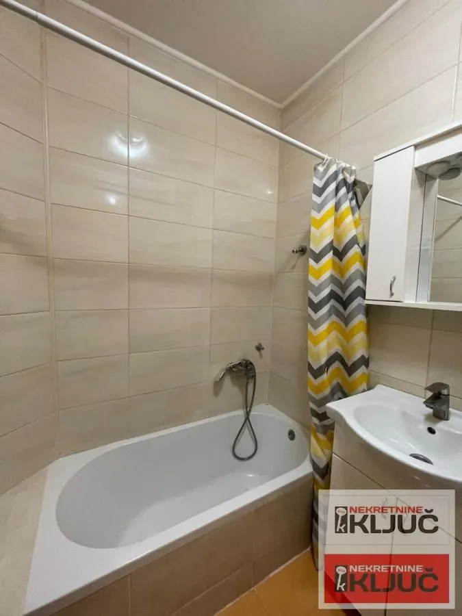 Izdavanje, jednosoban stan, 41m², Nova Detelinara, Novi Sad Sve Podlokacije