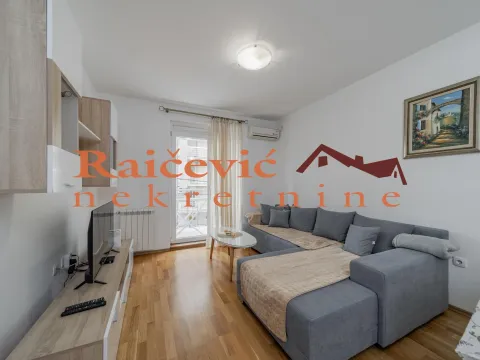 Izdavanje, dvosoban stan, 45m², Gradska Bolnica, Zvezdara Sve Podlokacije - image 3