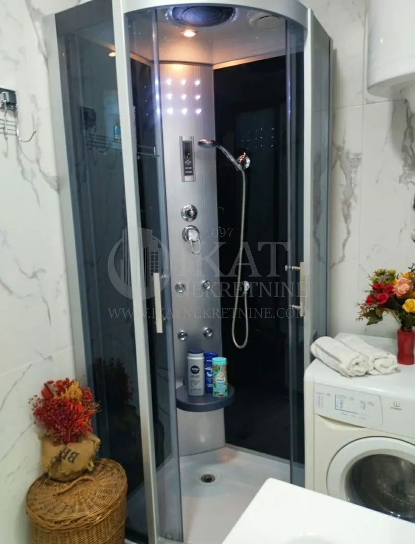 Izdavanje, dvosoban stan, 63m², Stari Grad, Beograd