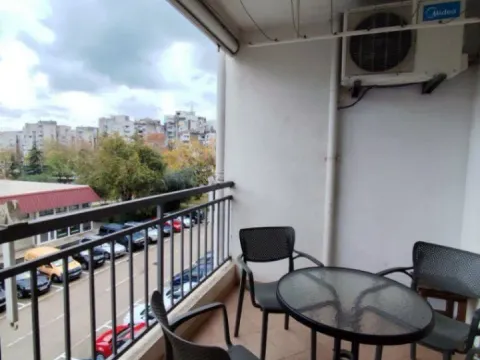 Izdavanje, jednosoban stan, 54m², Centar, Bar - image 10