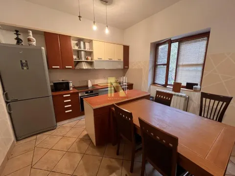 Izdavanje, poslovni prostor, 240m², Sajmište, Novi Sad - image 5