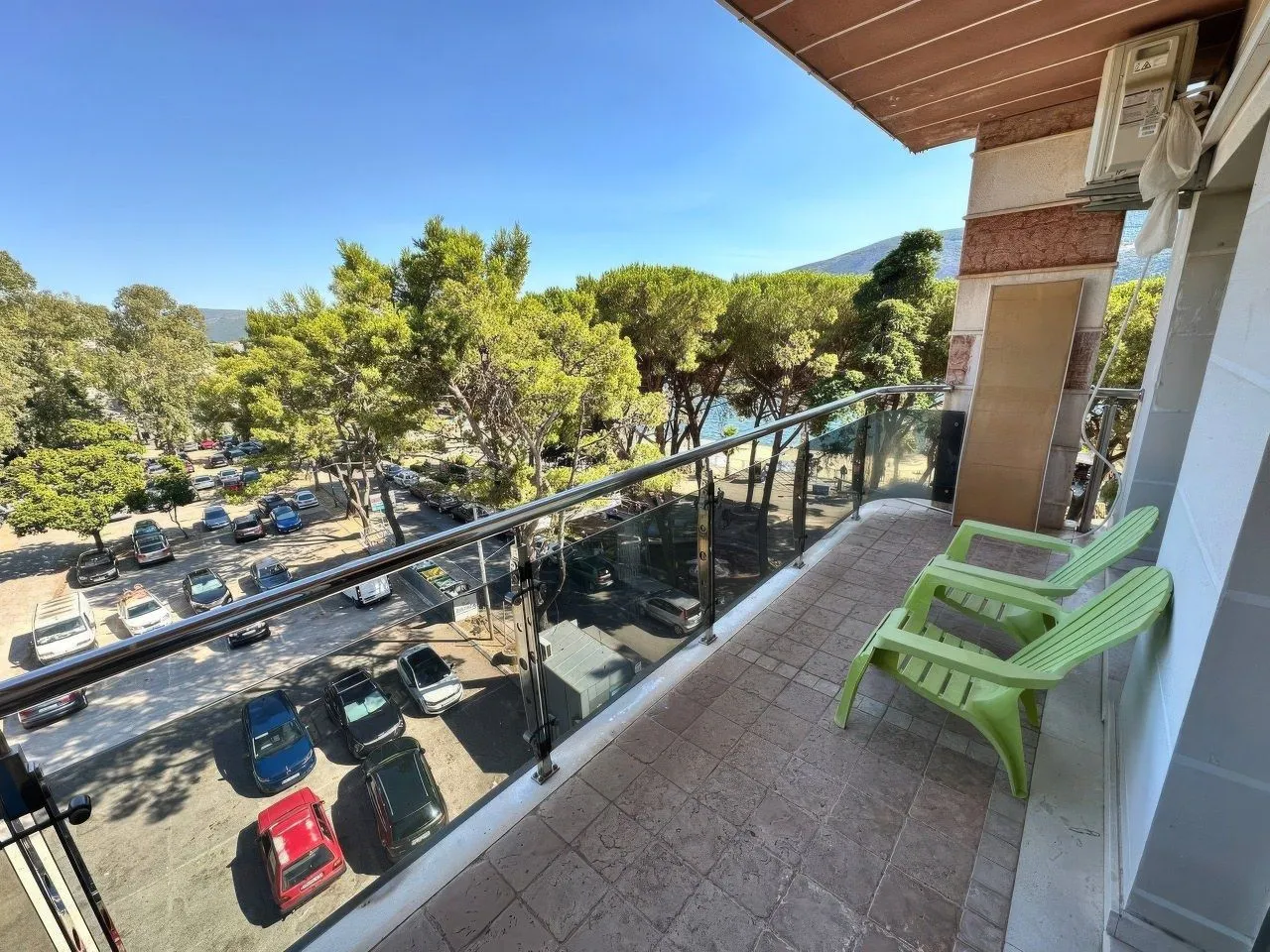 Izdavanje, stan, 84m², Igalo, Herceg Novi