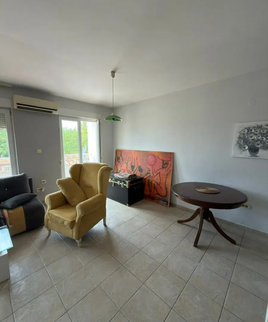 Prodaja, dvosoban stan, 72m², Ljubović, Podgorica