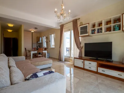 Sale, two bedroom apartment, 265m², Bečići, Budva - image 6