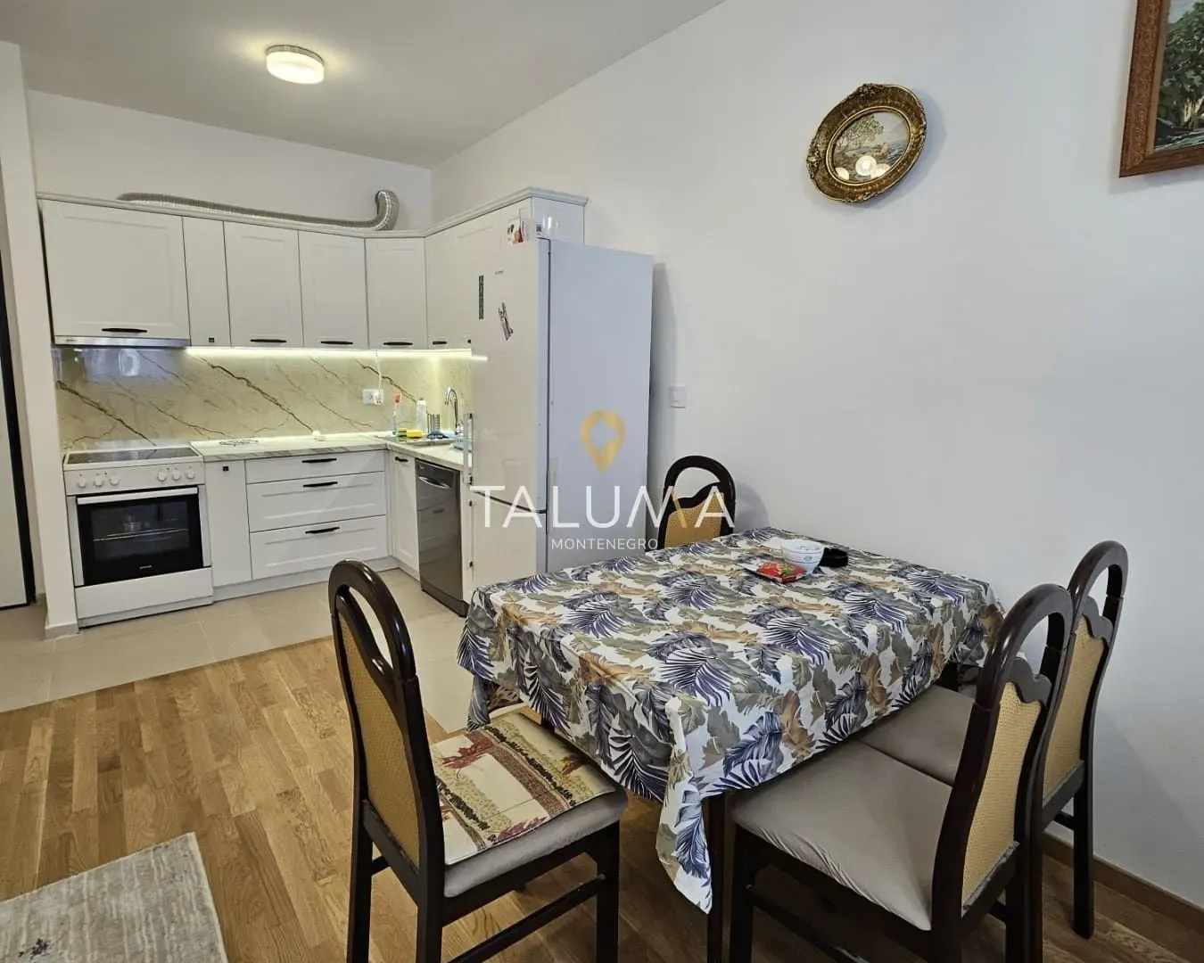 Izdavanje, jednosoban stan, 47m², Stari Aerodrom, Podgorica