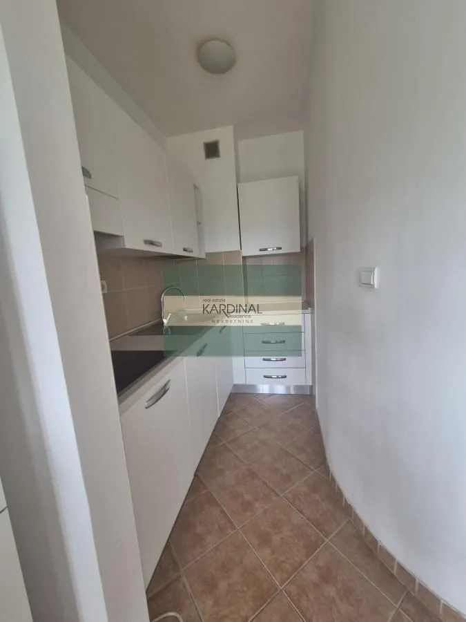 Izdavanje, garsonjera, 35m², Vašarište, Jagodina