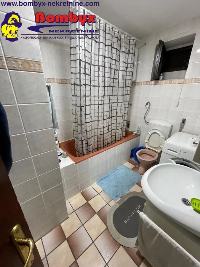 Prodaja, kuća, 180m², Sremska Kamenica, Petrovaradin
