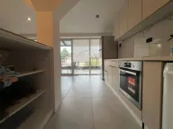 Izdavanje, četvorosoban stan, 189m², Spens, Novi Sad Sve Podlokacije - image 15