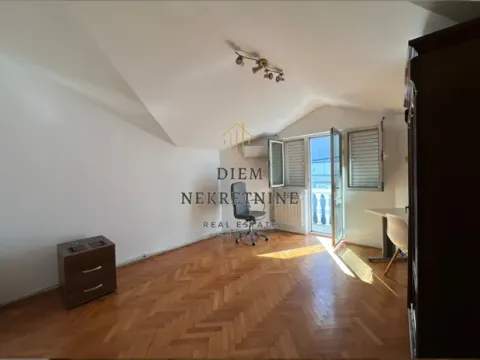 Rent, house, 250m², Zabjelo, Podgorica - image 14