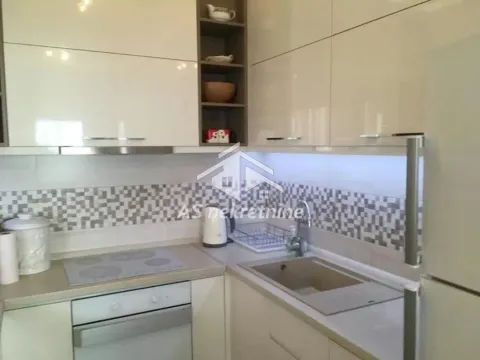 Izdavanje, trosoban stan, 87m², Stari Grad, Beograd - image 4