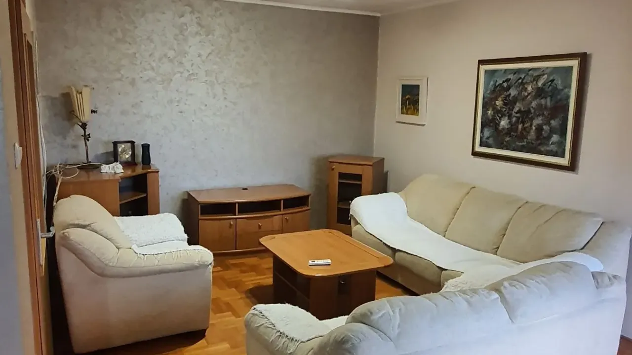 Prodaja, trosoban stan, 105m², Blok 6, Podgorica