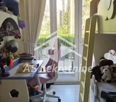 Rent, three bedroom apartment, 72m², Slavija, Vračar Sve Podlokacije - image 18