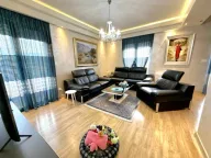 Prodaja, trosoban stan, 100m², Stari Aerodrom, Podgorica - image 1