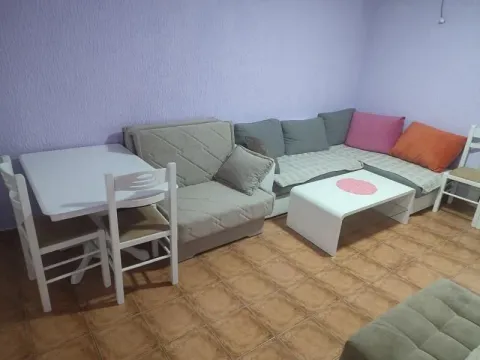 Rent, apartment, 27m², Sutomore, Bar