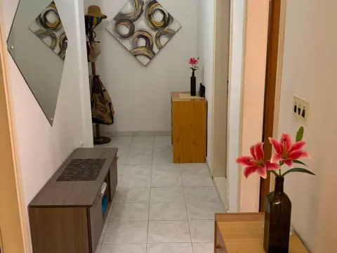 Rent, two bedroom apartment, 85m², Budva, Crna Gora - image 3