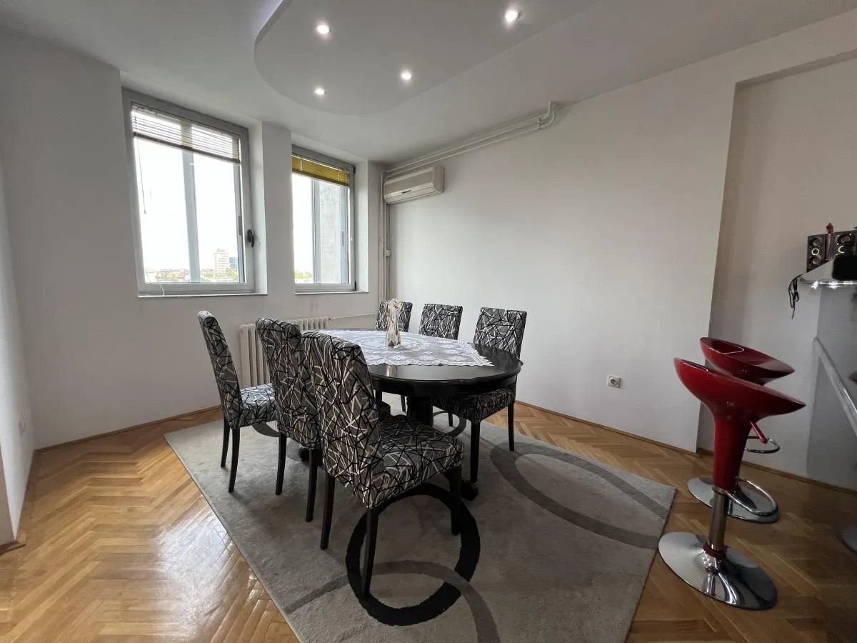 Prodaja, stan, 101m², Bulevar Oslobodjenja, Novi Sad Sve Podlokacije
