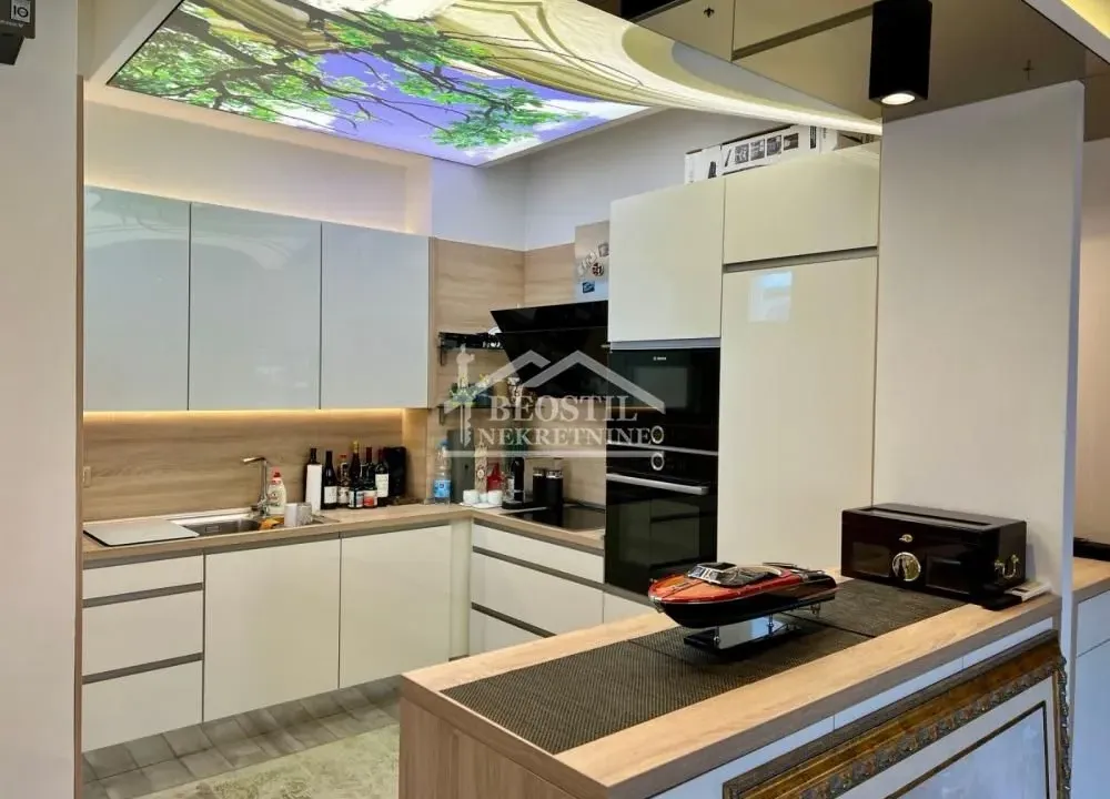 Sale, two bedroom apartment, 83m², Vračar Centar, Vračar Sve Podlokacije