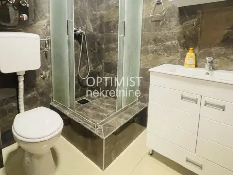 Izdavanje, jednosoban stan, 40m², Zemun Centar, Zemun Sve Podlokacije - image 7