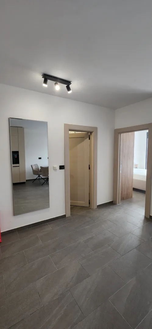Izdavanje, jednosoban stan, 53m², Pod Kuk, Tivat